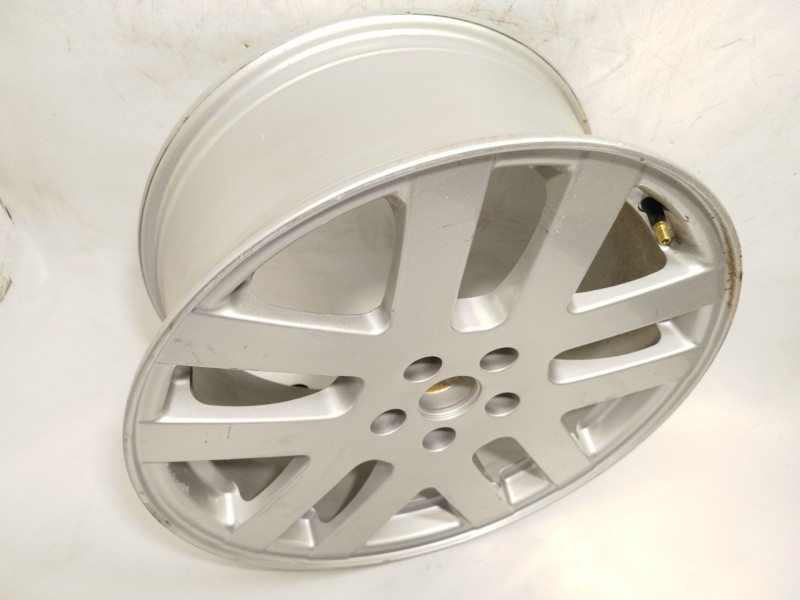 Recambio de llanta para mg mg 4 (eh32) ev referencia OEM IAM 11260936  