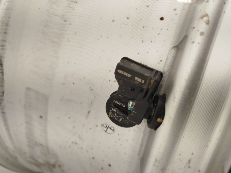 Recambio de llanta para mg mg 4 (eh32) ev referencia OEM IAM 11260936  