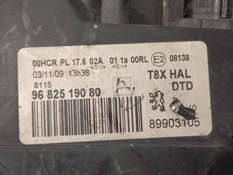 Recambio de faro derecho para peugeot 5008 (0u_, 0e_) 1.6 hdi referencia OEM IAM 9682519080 6206N9 89903105