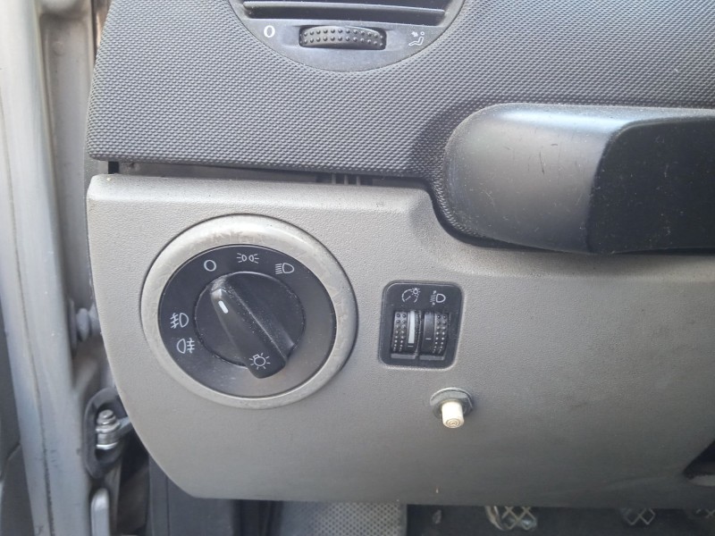 volkswagen new beetle (9c1, 1c1) del año 1999