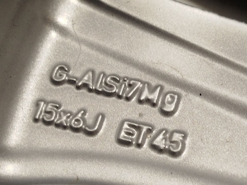 Recambio de llanta para toyota yaris (_p21_, _pa1_, _ph1_) 1.5 (mxpa11) referencia OEM IAM 42611K0030  