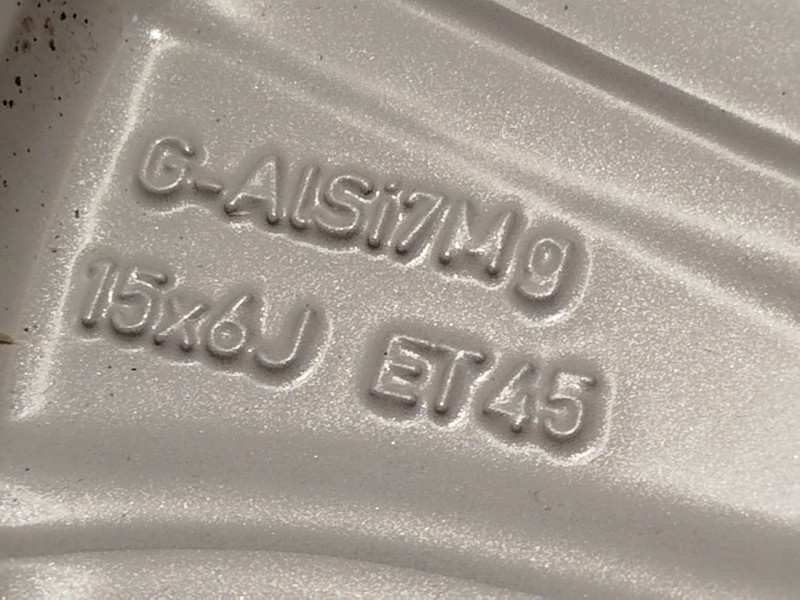 Recambio de llanta para toyota yaris (_p21_, _pa1_, _ph1_) 1.5 (mxpa11) referencia OEM IAM 42611K0030  