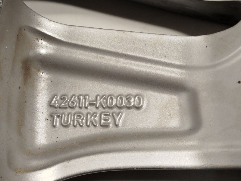 Recambio de llanta para toyota yaris (_p21_, _pa1_, _ph1_) 1.5 (mxpa11) referencia OEM IAM 42611K0030  