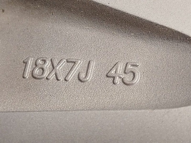 Recambio de llanta para mazda cx-30 (dm) skyactiv-x m hybrid referencia OEM IAM 9965787080  