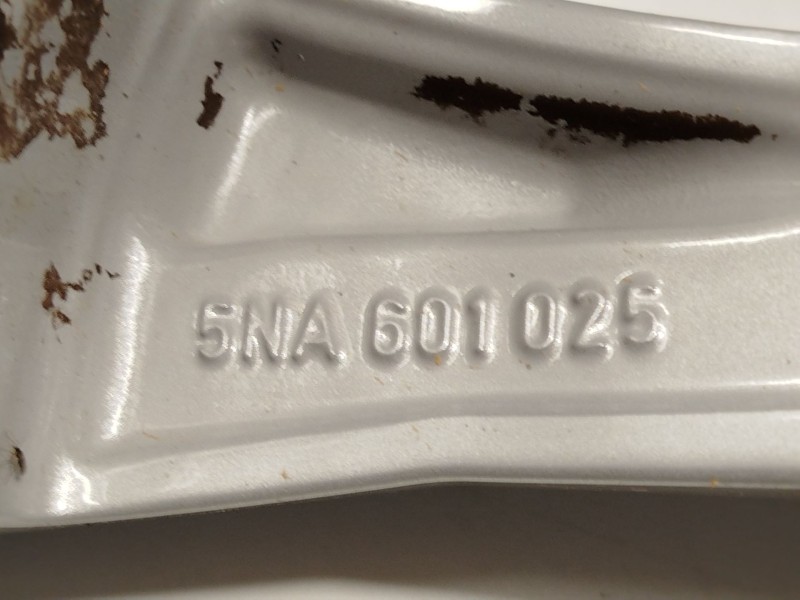 Recambio de llanta para volkswagen tiguan (ad1, ax1) 1.4 tsi referencia OEM IAM 5NA601025 5NA6010258Z8 