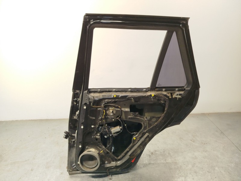Recambio de puerta trasera derecha para bmw x5 (e53) 3.0 d referencia OEM IAM 41528256828  
