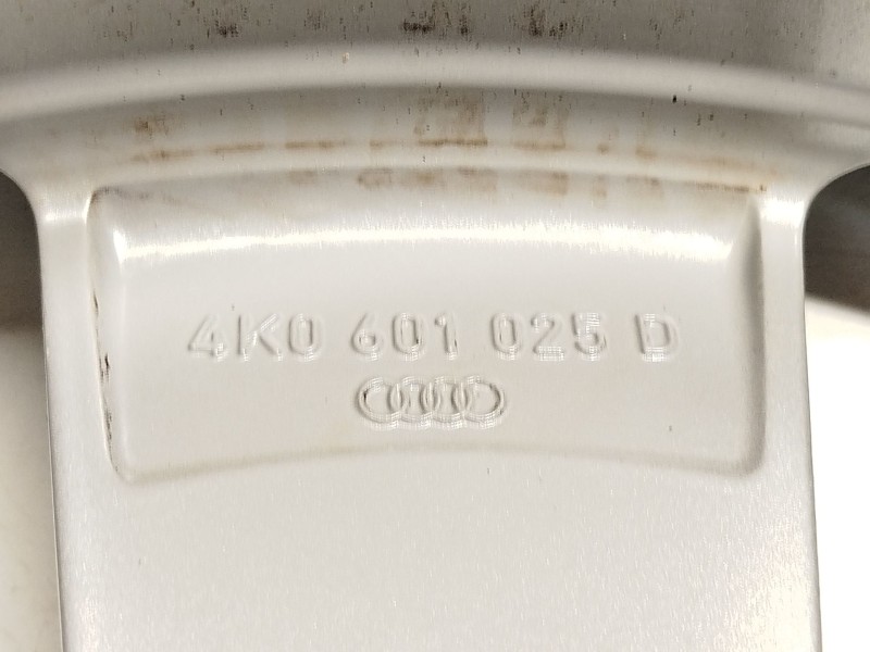Recambio de llanta para audi a6 c8 (4a2) 45 tdi mild hybrid quattro referencia OEM IAM 4K0601025D  