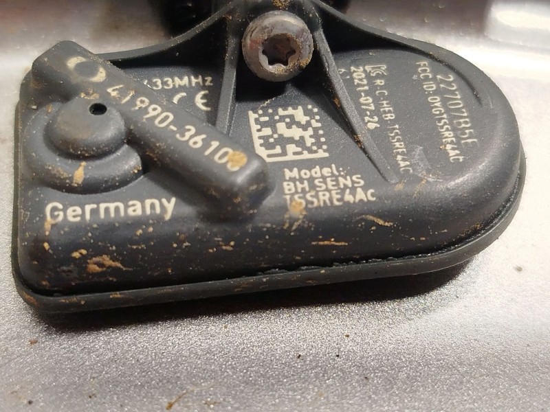 Recambio de llanta para ssangyong tivoli 1.2 referencia OEM IAM 4173035120  