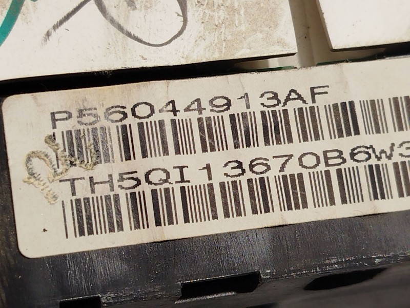 Recambio de cuadro instrumentos para dodge avenger 2.0 referencia OEM IAM P56044913AF K56044913AF 