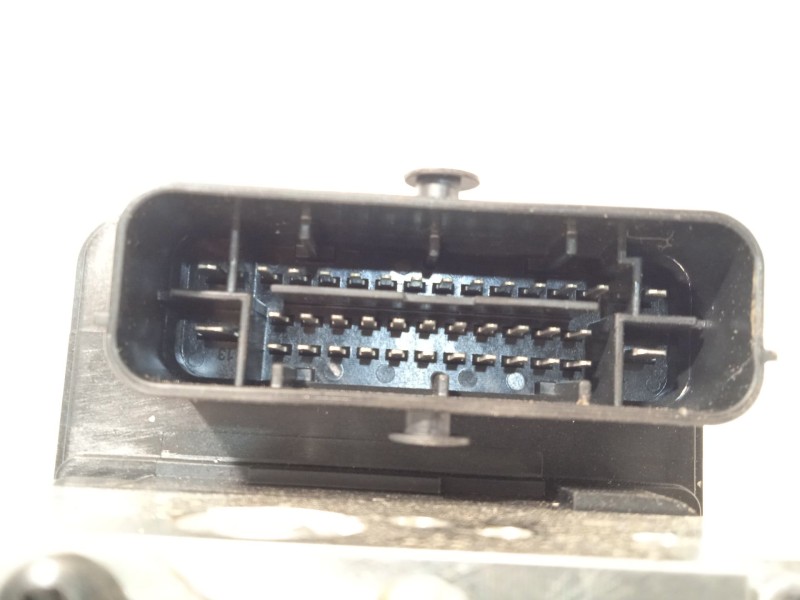 Recambio de abs para kia stonic (ybcuv) drive referencia OEM IAM 58910H8450 BE6003DA01 MGH85ADBH6013DA01