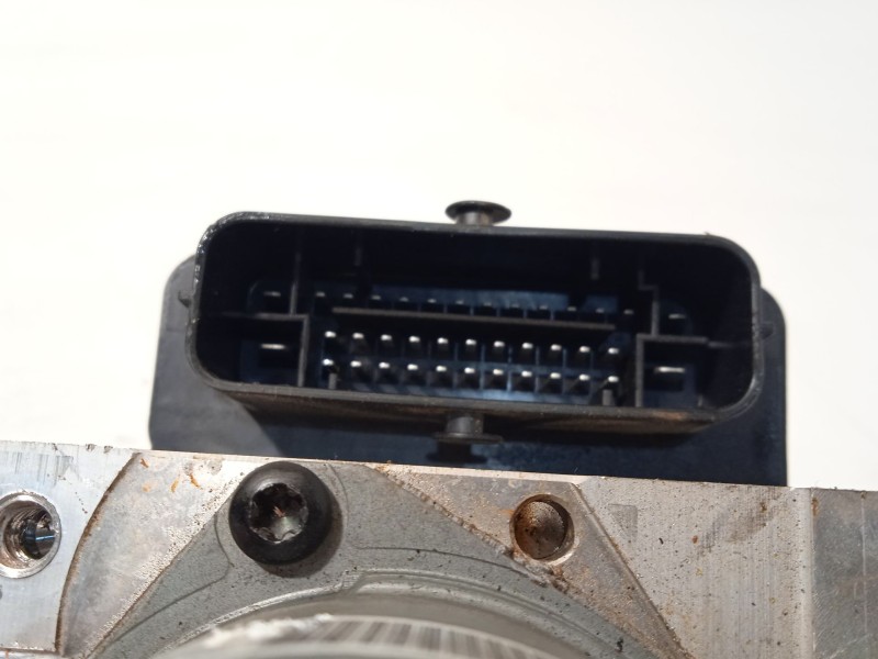 Recambio de abs para kia cee´d concept referencia OEM IAM 58920A2230 6158945200 A258920800