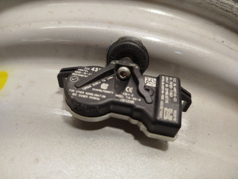 Recambio de llanta para jeep compass (mp, m6, mv, m7) 1.4 multiair referencia OEM IAM 5VC24TRMAA  