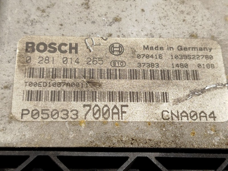 Recambio de centralita motor uce para dodge avenger 2.0 referencia OEM IAM P05033700AF K05033700AF 0281014265