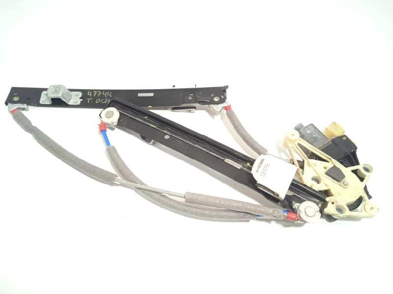 ELEVALUNAS TRASERO DERECHO AV11R27000AB 6CP114553L4A