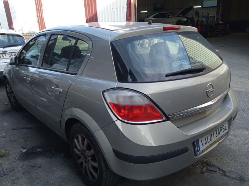 opel astra h (a04) del año 2005