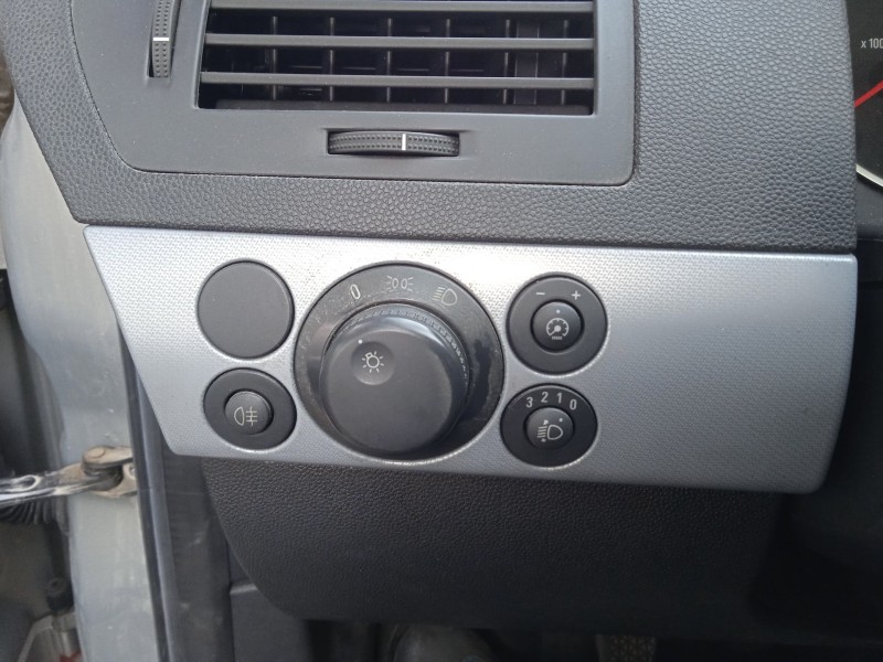 opel astra h (a04) del año 2005