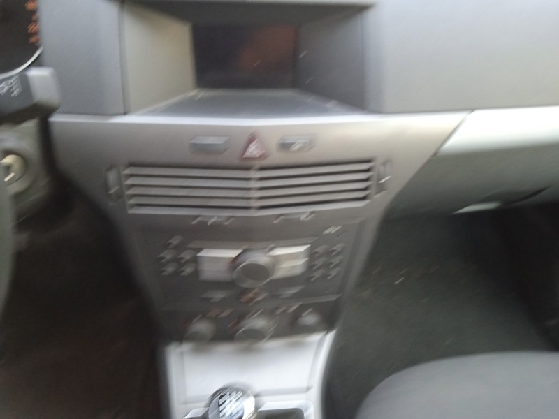 opel astra h (a04) del año 2005