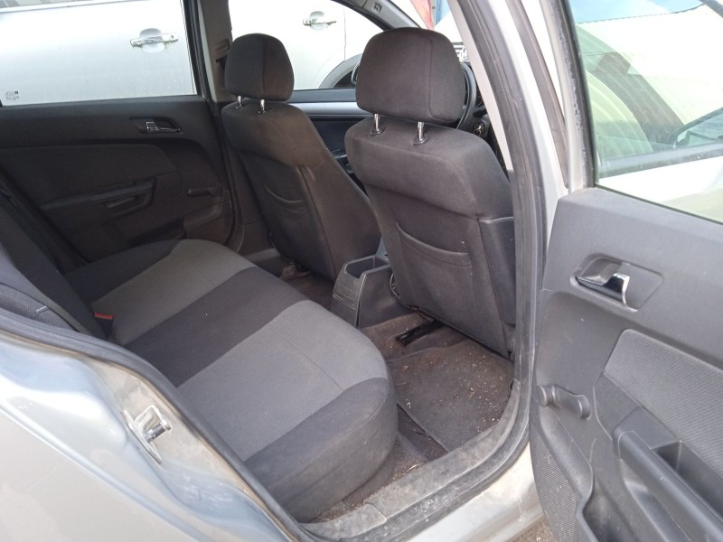 opel astra h (a04) del año 2005