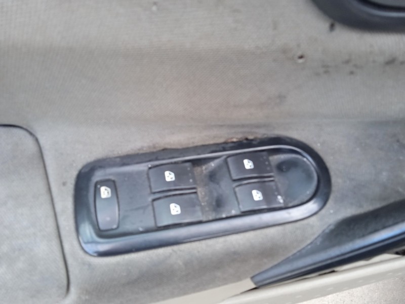 renault megane ii sedán (lm0/1_) del año 2007