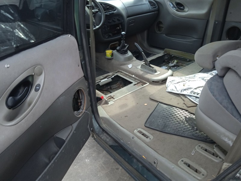 ford galaxy i (wgr) del año 1999