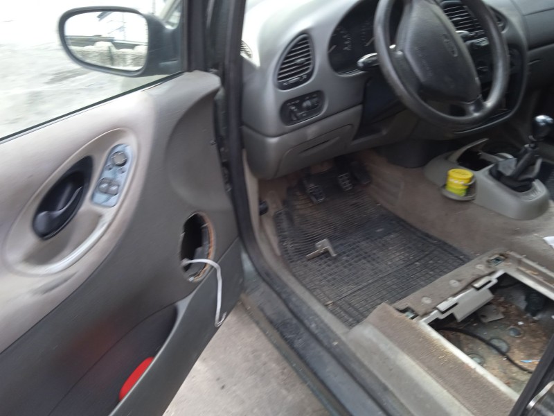 ford galaxy i (wgr) del año 1999