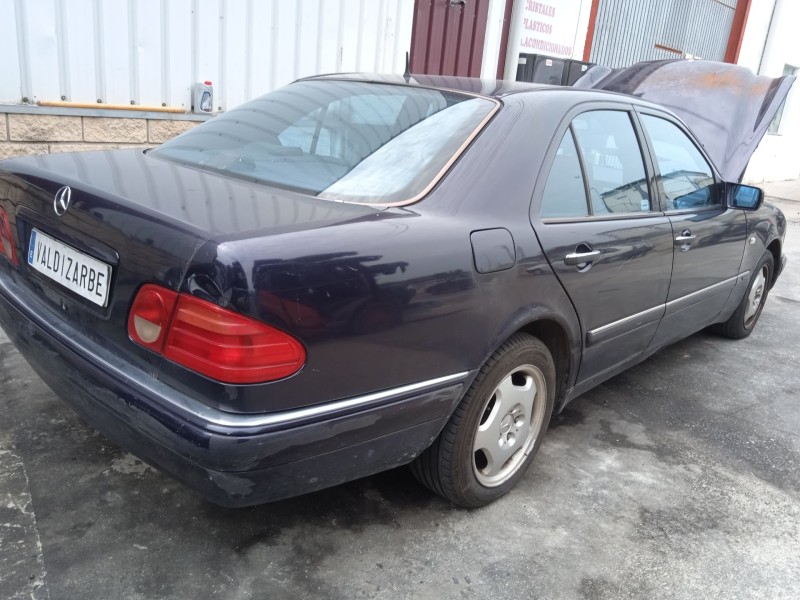 mercedes-benz clase e (w210) del año 1998