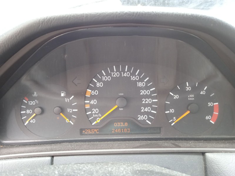 mercedes-benz clase e (w210) del año 1998