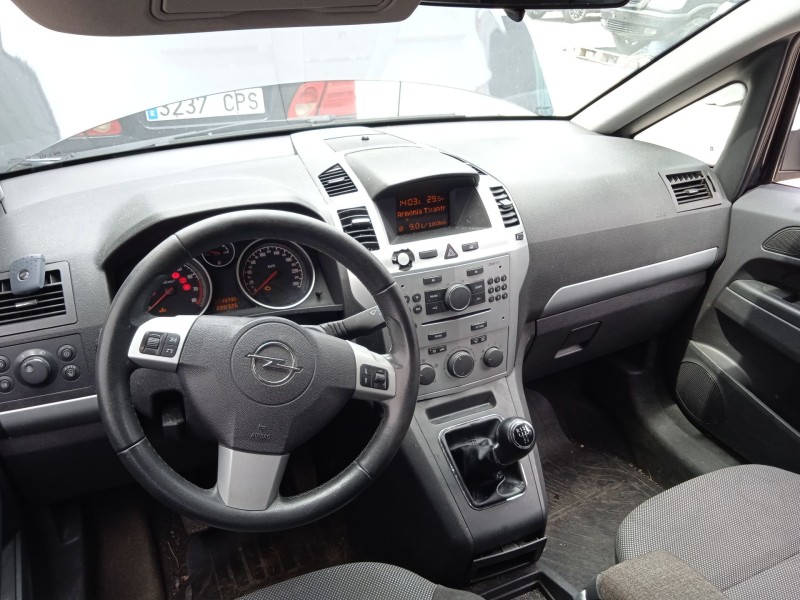 opel zafira / zafira family b (a05) del año 2009