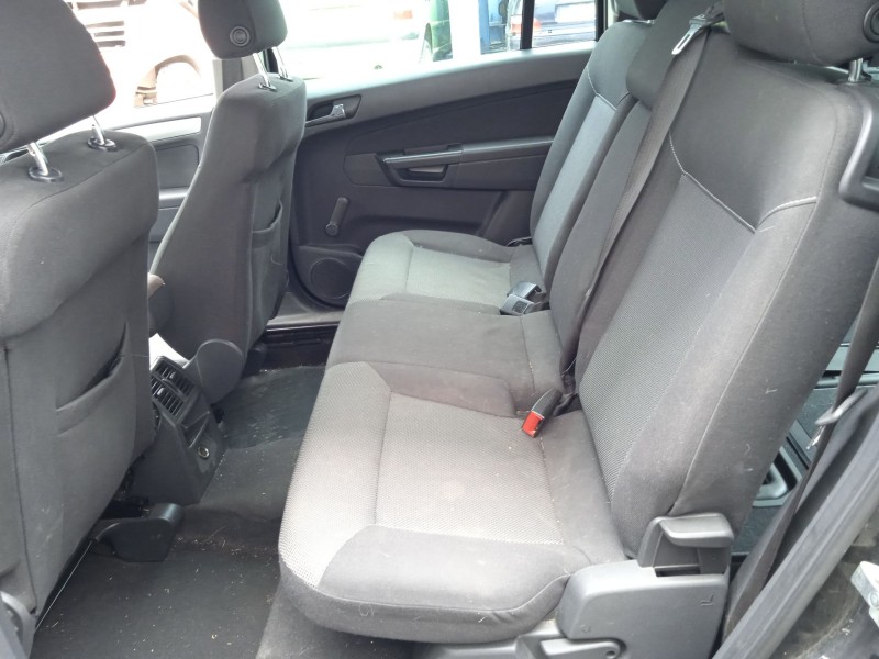 opel zafira / zafira family b (a05) del año 2009