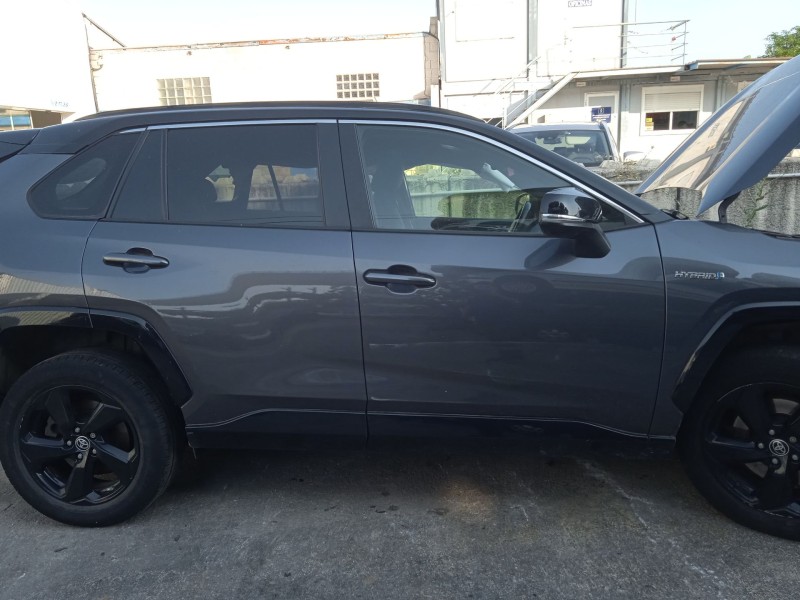 toyota rav 4 v (_a5_, _h5_) del año 2020