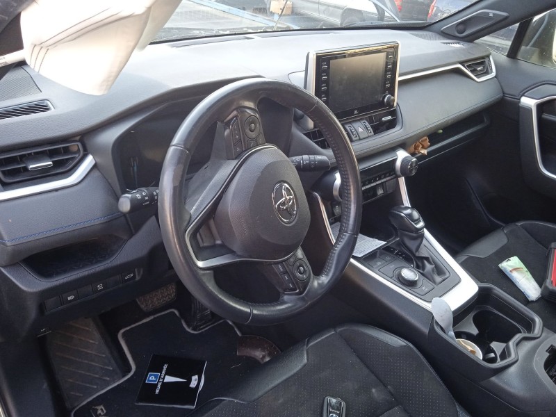 toyota rav 4 v (_a5_, _h5_) del año 2020