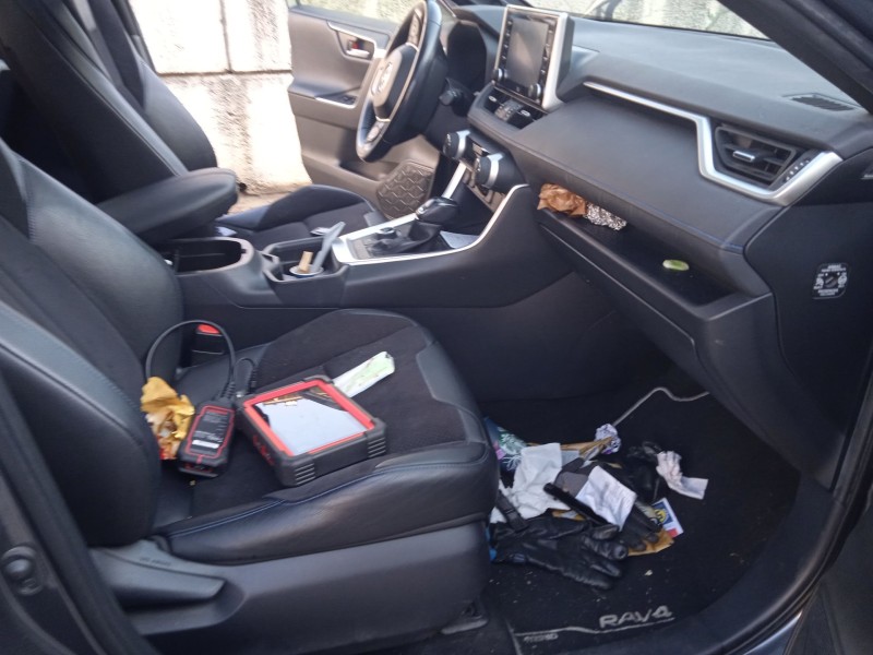 toyota rav 4 v (_a5_, _h5_) del año 2020