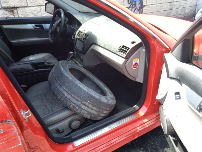 mercedes-benz clase c (w204) del año 2007