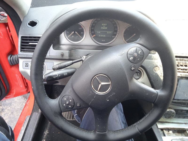 mercedes-benz clase c (w204) del año 2007