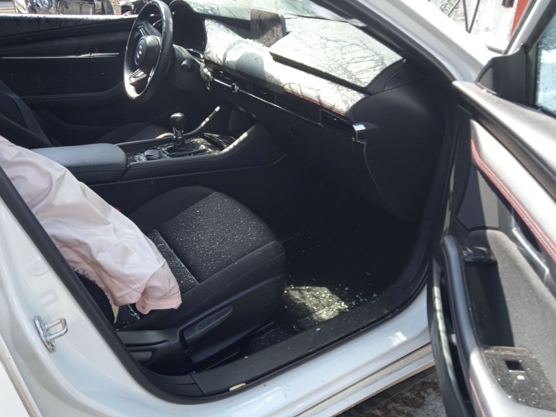 mazda 3 hatchback (bp) del año 2023