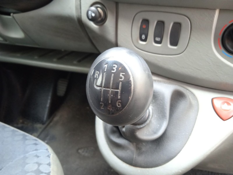 renault trafic ii autobús (jl) del año 2008