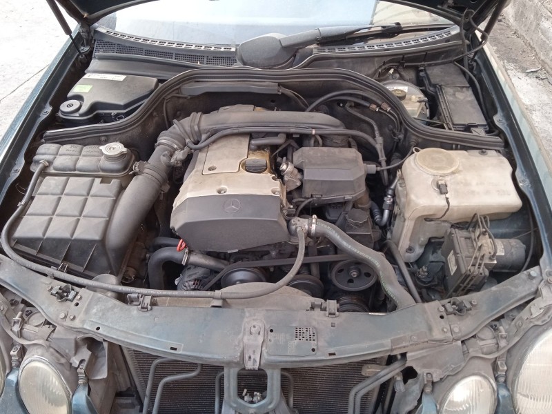 mercedes-benz clk (c208) del año 1998