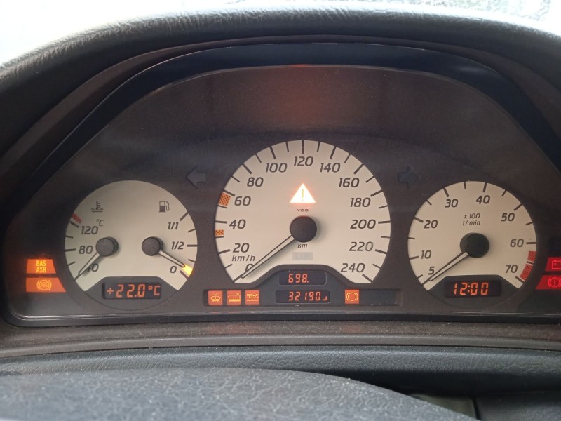 mercedes-benz clk (c208) del año 1998