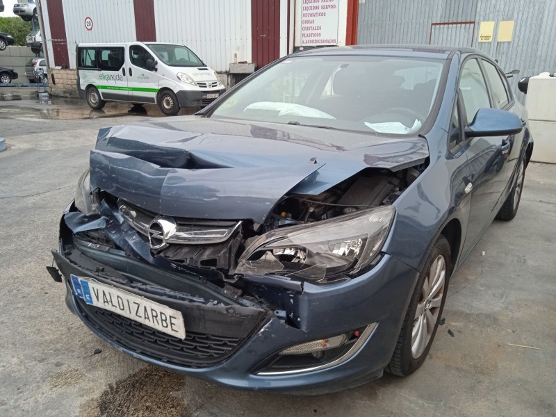 opel astra j (p10) del año 2012