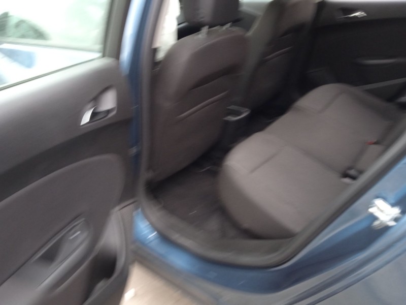 opel astra j (p10) del año 2012