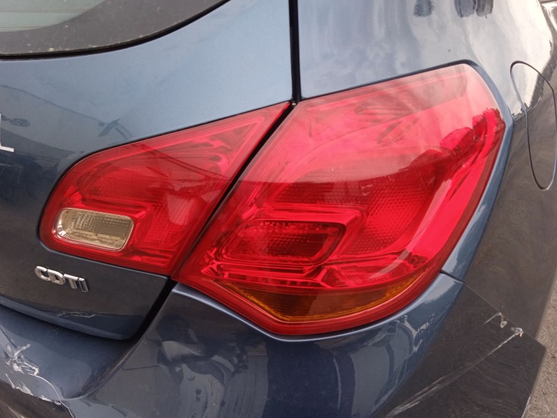 opel astra j (p10) del año 2012