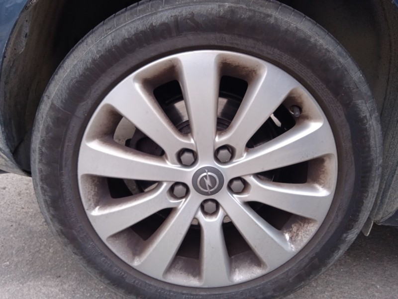 opel astra j (p10) del año 2012