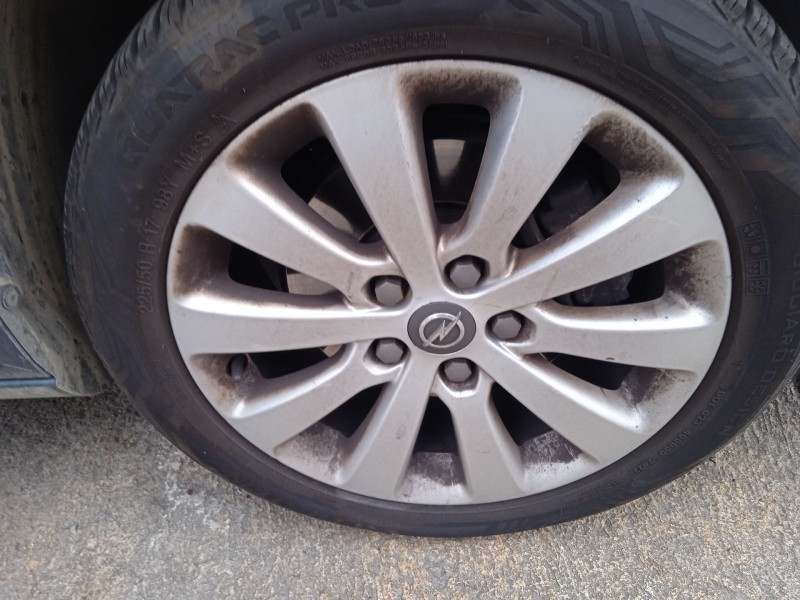 opel astra j (p10) del año 2012