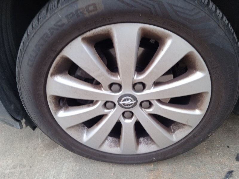 opel astra j (p10) del año 2012