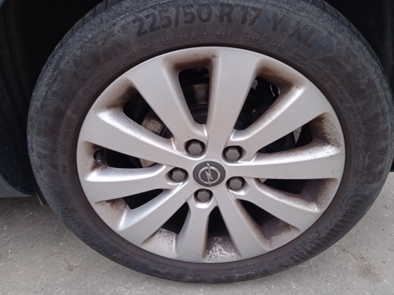 opel astra j (p10) del año 2012