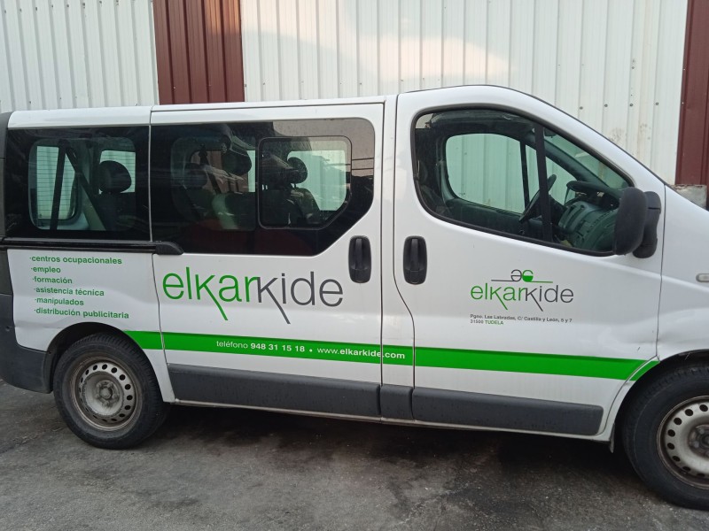 nissan primastar autobús (x83) del año 2008