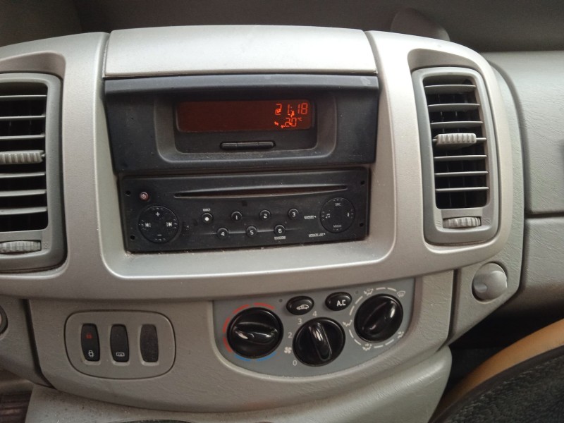 nissan primastar autobús (x83) del año 2008