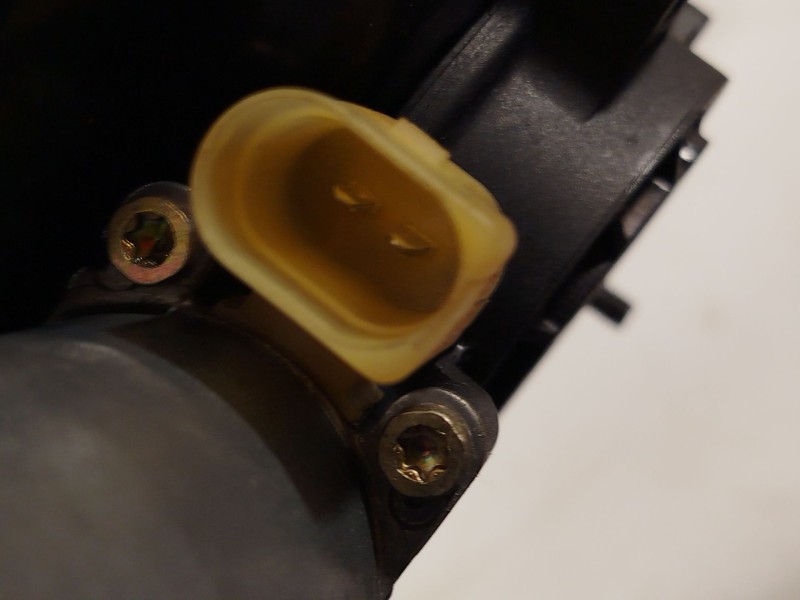 Recambio de elevalunas delantero izquierdo para bmw x5 (e53) 3.0 d referencia OEM IAM 8381019 67628381019 