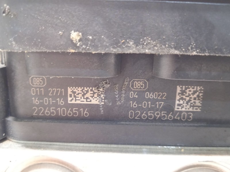 Recambio de abs para dacia duster laureate 4x2 referencia OEM IAM 476607477R 0265956403 269727