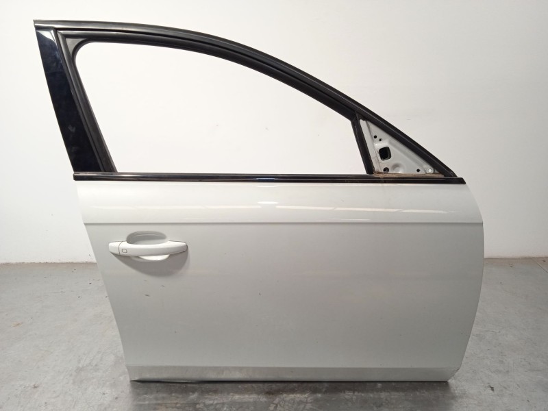 Recambio de puerta delantera derecha para audi a4 b8 avant (8k5) 3.0 tdi quattro referencia OEM IAM 8K0831052J  